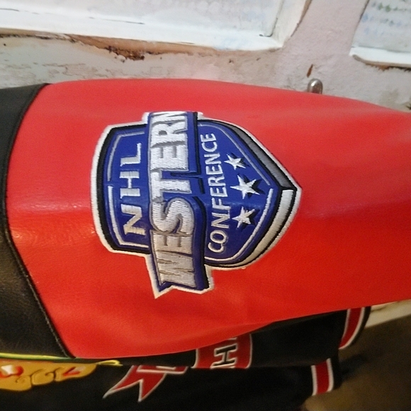 Chicago Black Hawk coat - Picture 2 of 4